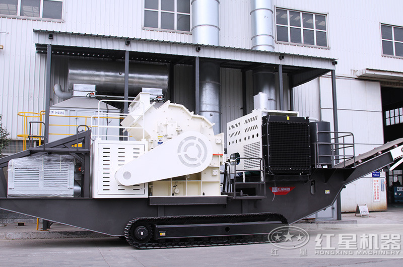 履帶移動(dòng)碎沙機(jī)，船型車架，配細(xì)碎機(jī)，效率高細(xì)碎制砂