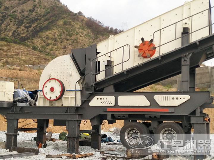 重錘式移動破碎機(jī)實(shí)現(xiàn)一次成型，成本低