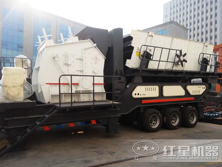 反擊式移動(dòng)破碎站，產(chǎn)量70-380t/h之間