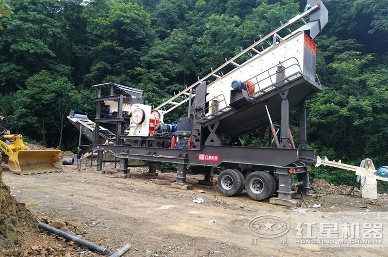 大型移動式石子粉碎機四合一配置