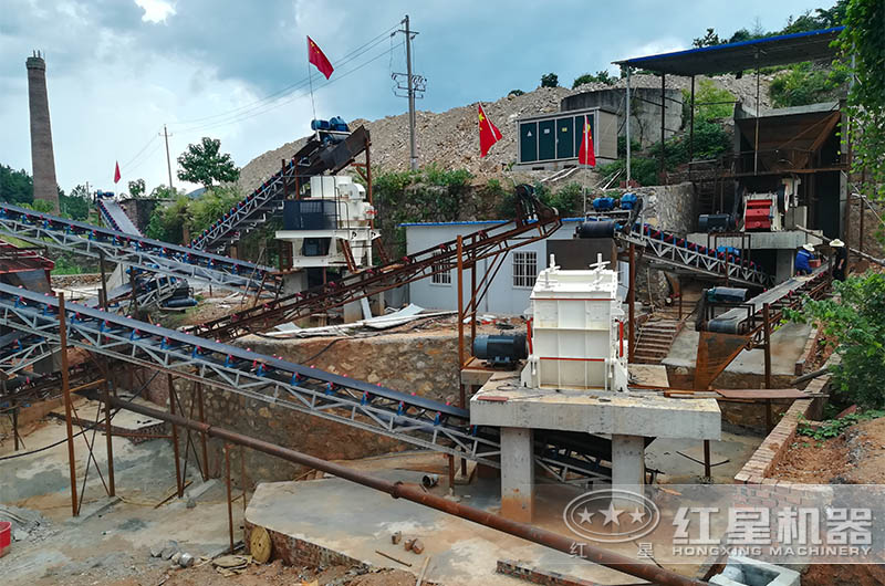 固定式建筑垃圾破碎機(jī)現(xiàn)場(chǎng)